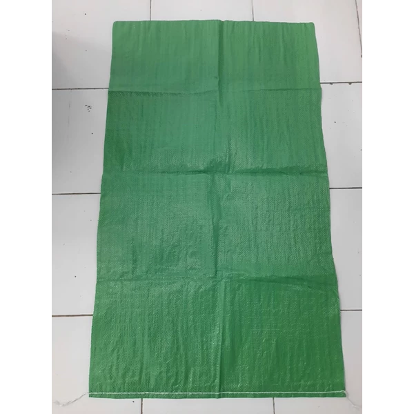 Green plastic sack size 60 x 105 cm