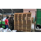 New and reconditioned hardwood pallets  Ikon Diverifikasi Komunitas 3