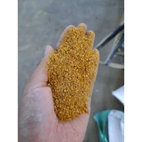 DDGS poultry and livestock feed ingredients